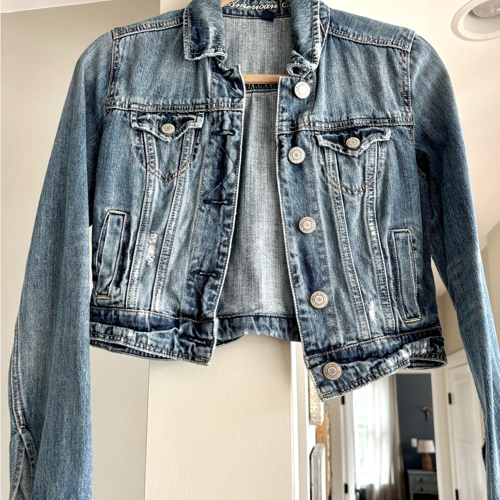 American Eagle cropped  Jean jacket Size xs